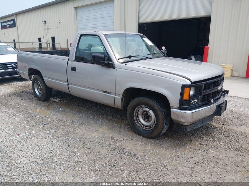1994 CHEVROLET GMT-400 auction photo 1