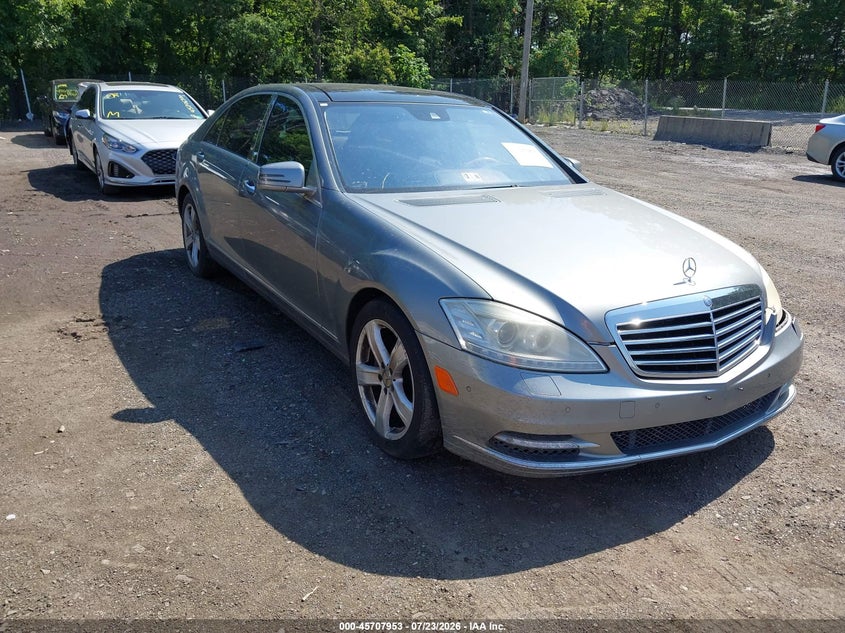 2011 Mercedes-Benz S 550 4 Matic