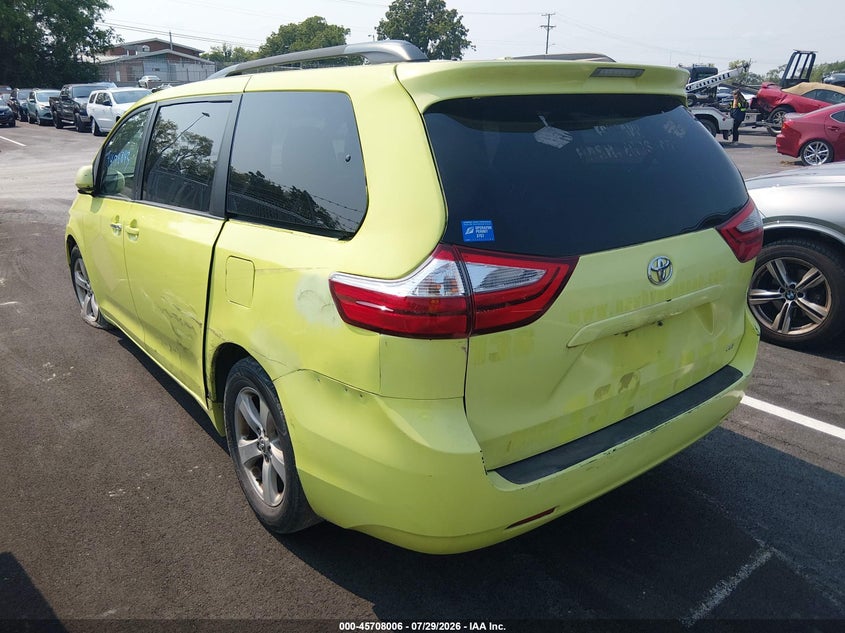 TOYOTA SIENNA - zdjęcie 3