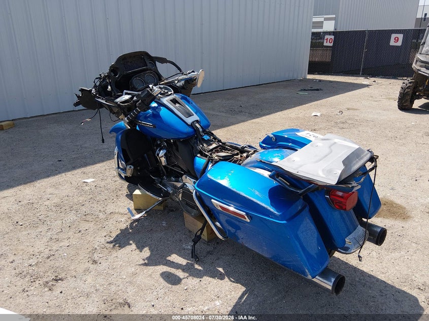 HARLEY-DAVIDSON FLTRU 2018