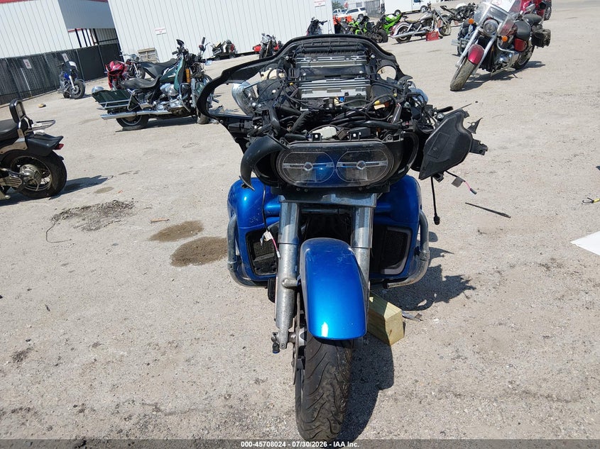 HARLEY-DAVIDSON FLTRU 2018