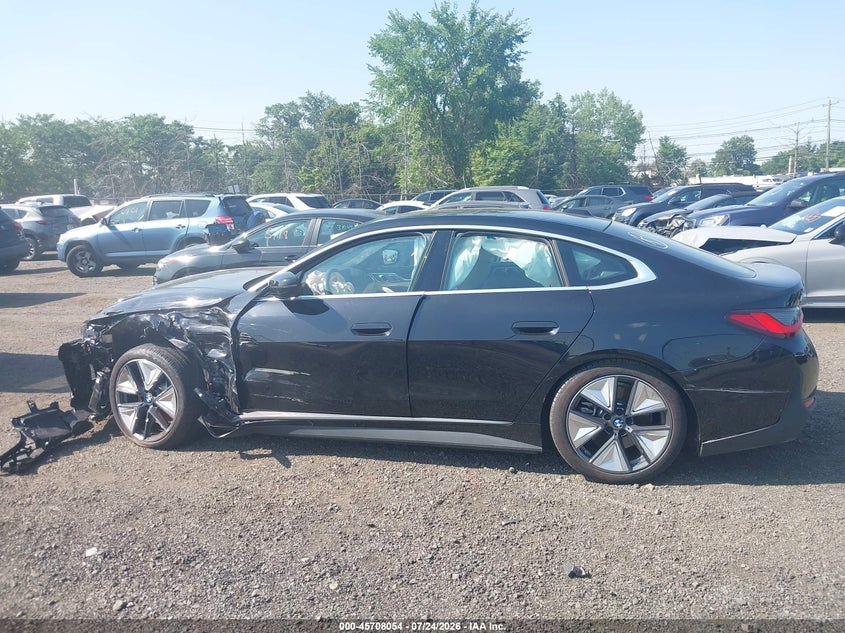 BMW I4 GRAN COUPE - zdjęcie 14