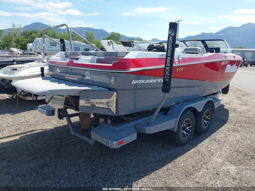 2022 MALIBU 21LX auction photo 4
