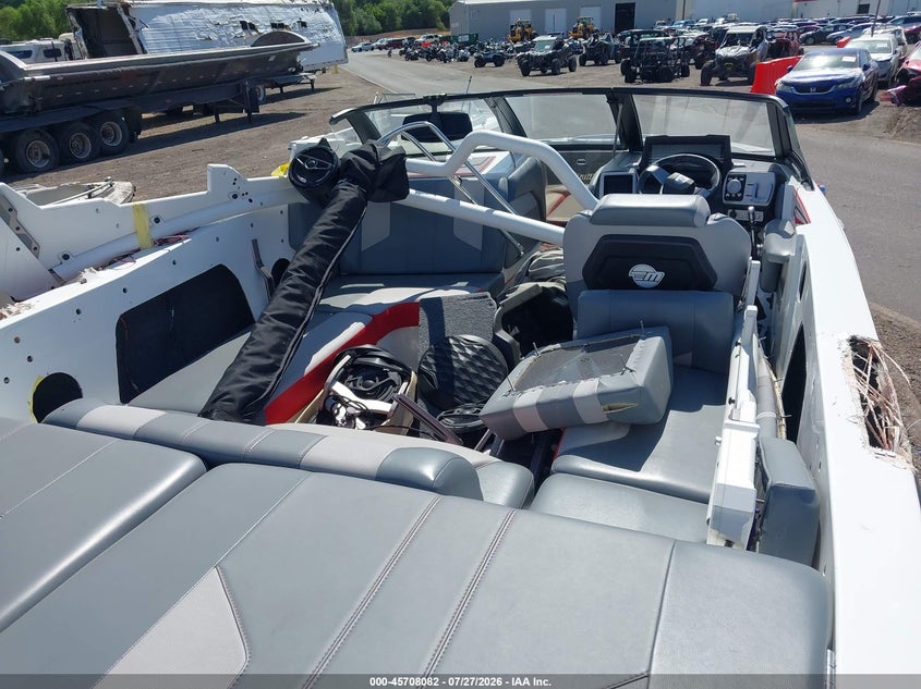 2022 MALIBU 21LX auction photo 5