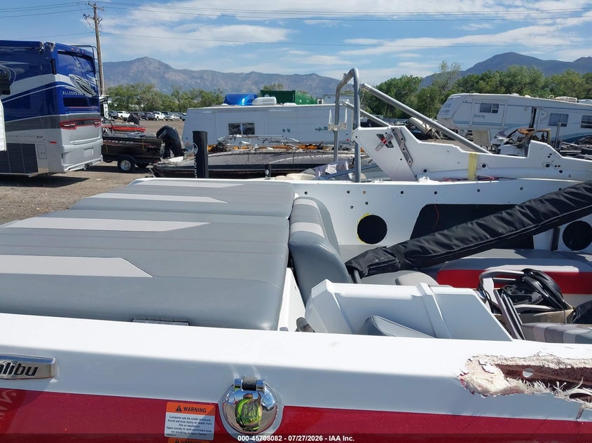 2022 MALIBU 21LX auction photo 8