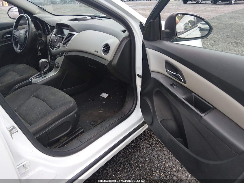 2013 CHEVROLET CRUZE auction photo 5