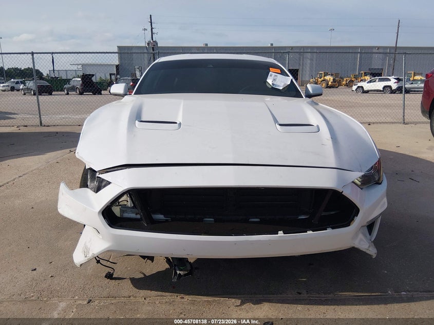 FORD MUSTANG - zdjęcie 12