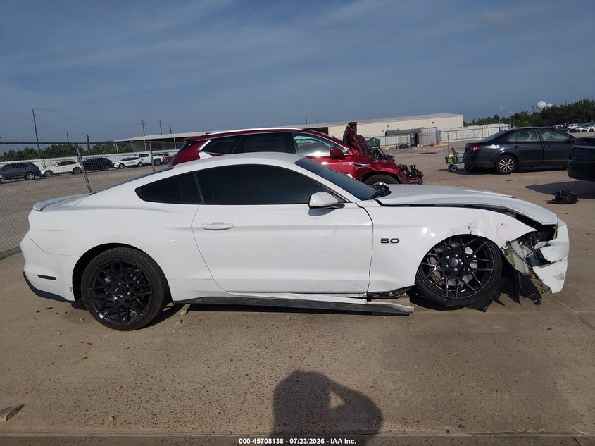 FORD MUSTANG - zdjęcie 13