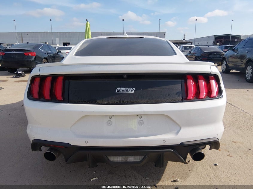 FORD MUSTANG - zdjęcie 16