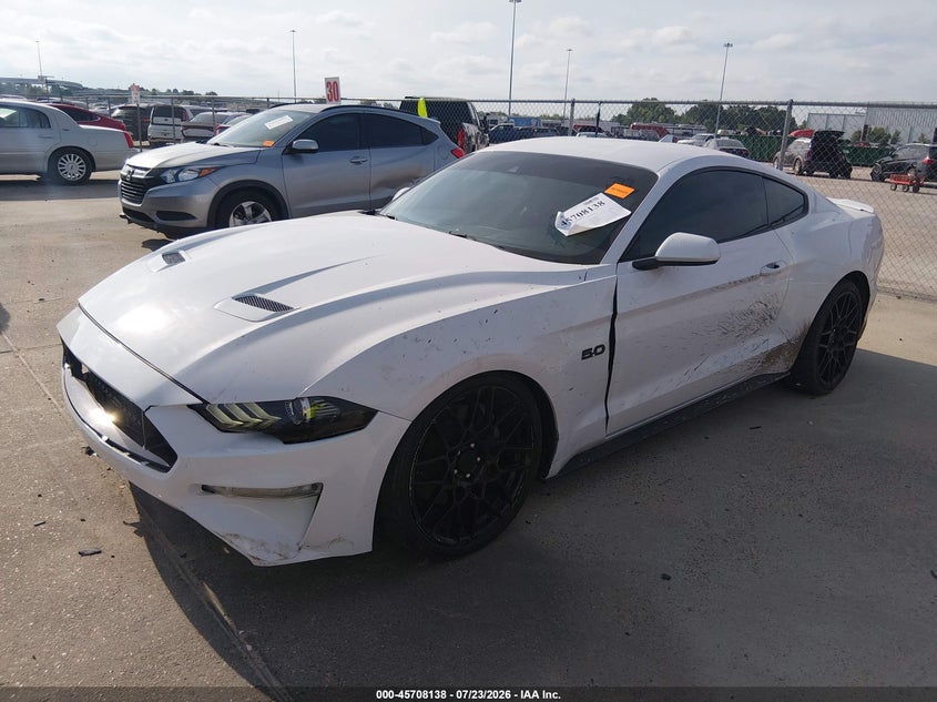 FORD MUSTANG - zdjęcie 2