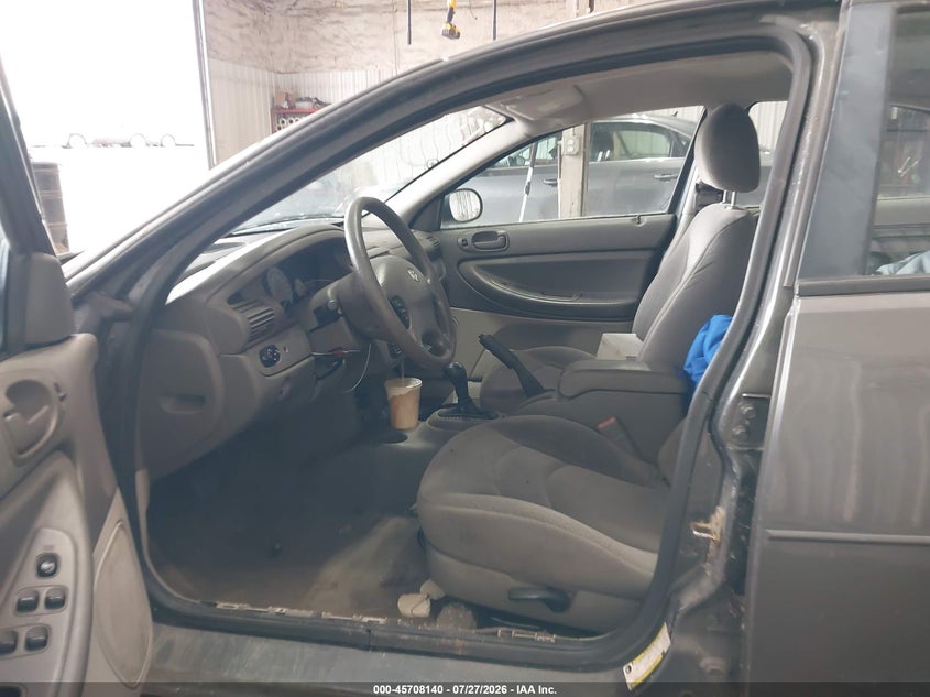 2005 DODGE STRATUS SXT · Фото 5
