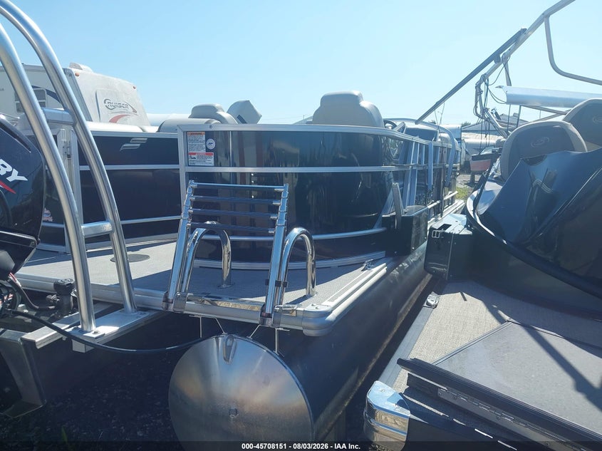 2023 STARCRAFT PONTOON auction photo 4