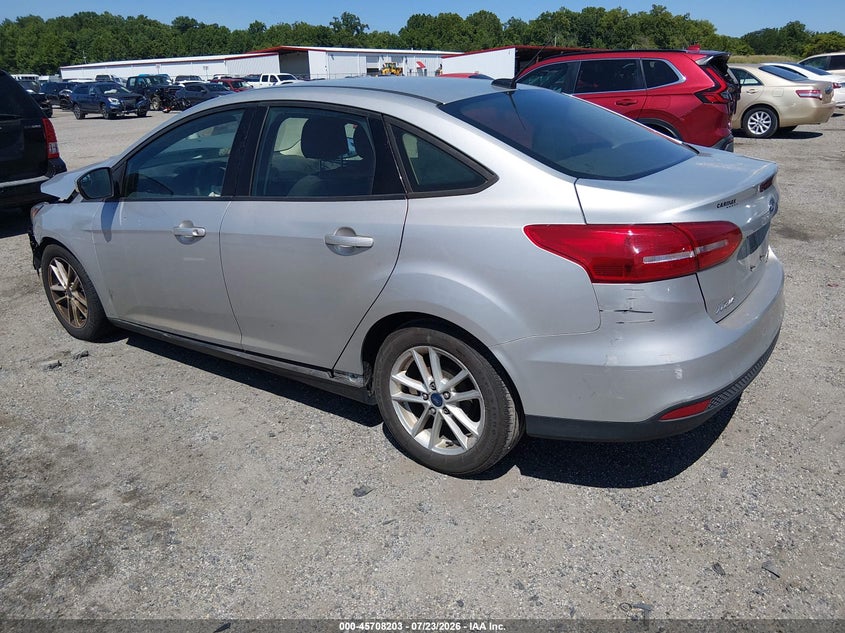 Vin: 1fadp3f28fl329792, lot: 46206859, ford focus se 20153