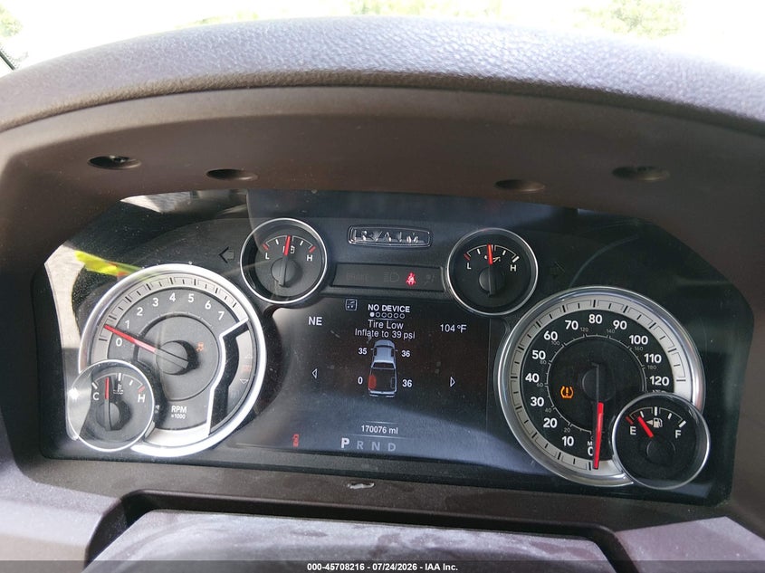 2016 RAM 1500 auction photo 7