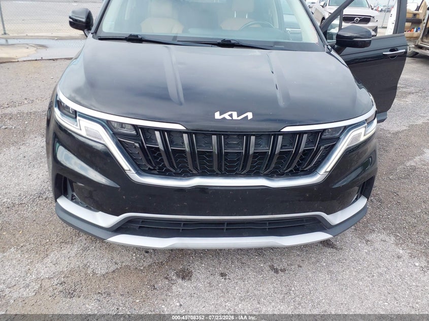 2022 KIA CARNIVAL MPV auction photo 6