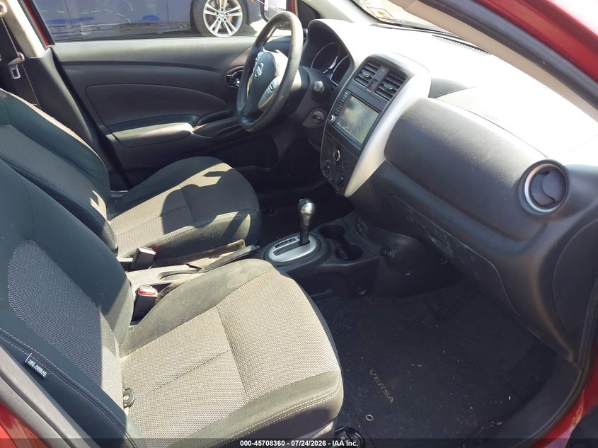 2019 NISSAN VERSA — zdjęcie 5