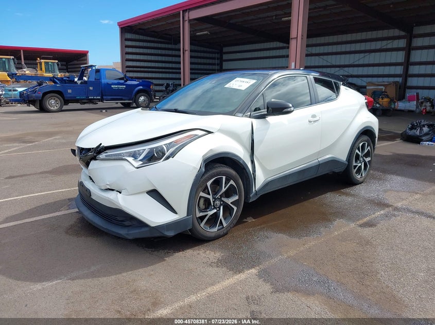 TOYOTA C-HR - zdjęcie 2