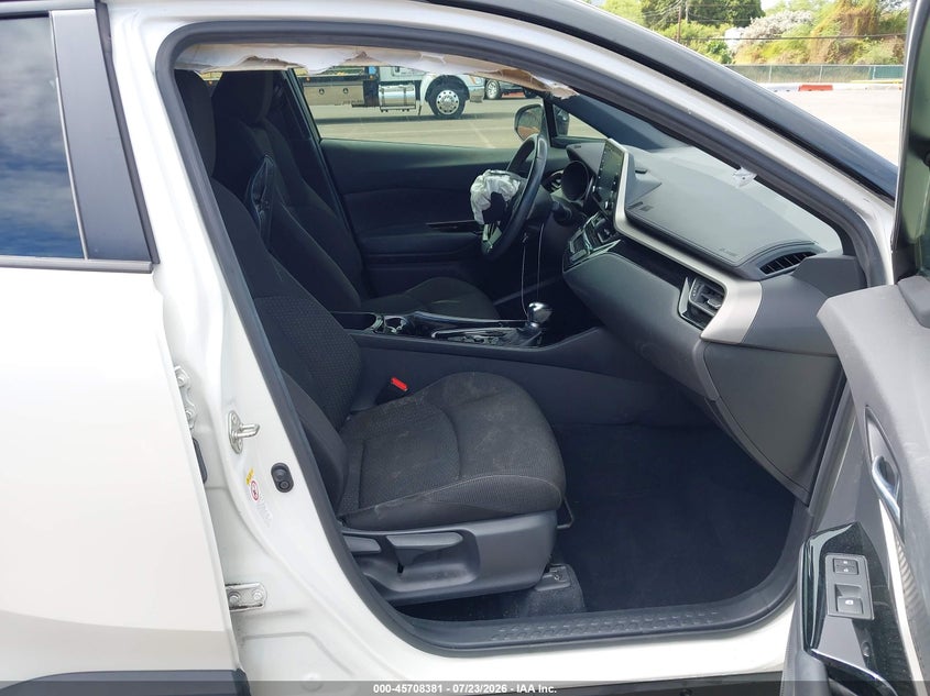 TOYOTA C-HR - zdjęcie 5