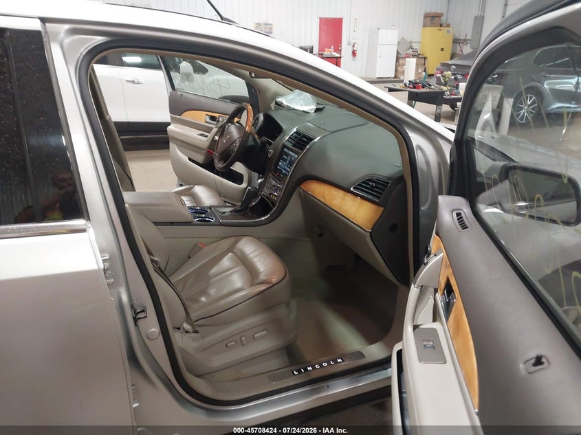 LINCOLN MKX 2013 VIN 2LMDJ8JK1DBL41425