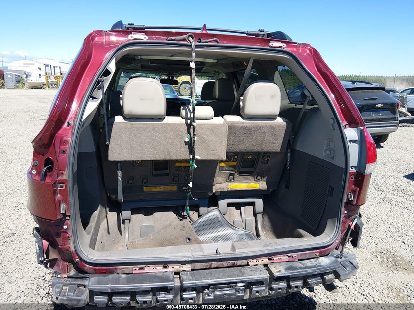 2014 TOYOTA SIENNA VAN 3.5L V-6 DOHC, VVT, 266HP