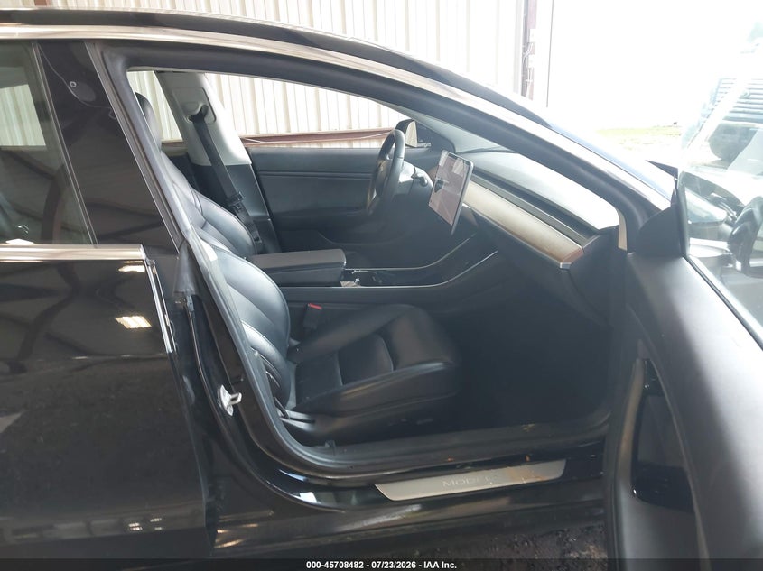 2019 TESLA MODEL 3 auction photo 5