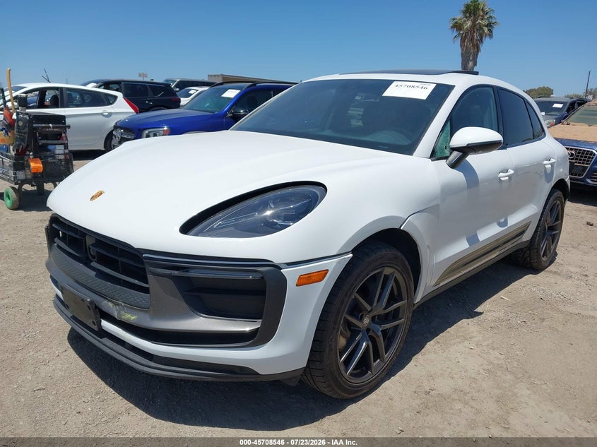 2023 PORSCHE MACAN auction photo 2