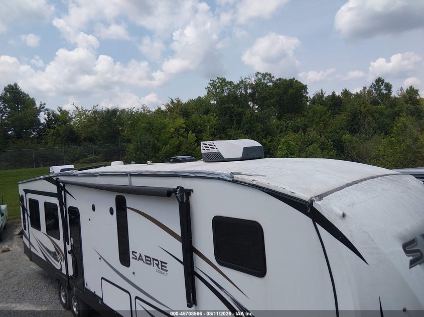 2022 FOREST RIVER SABRE auction photo 6