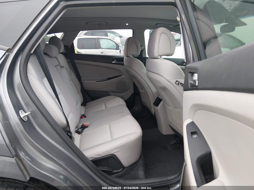 2017 HYUNDAI TUCSON auction photo 8