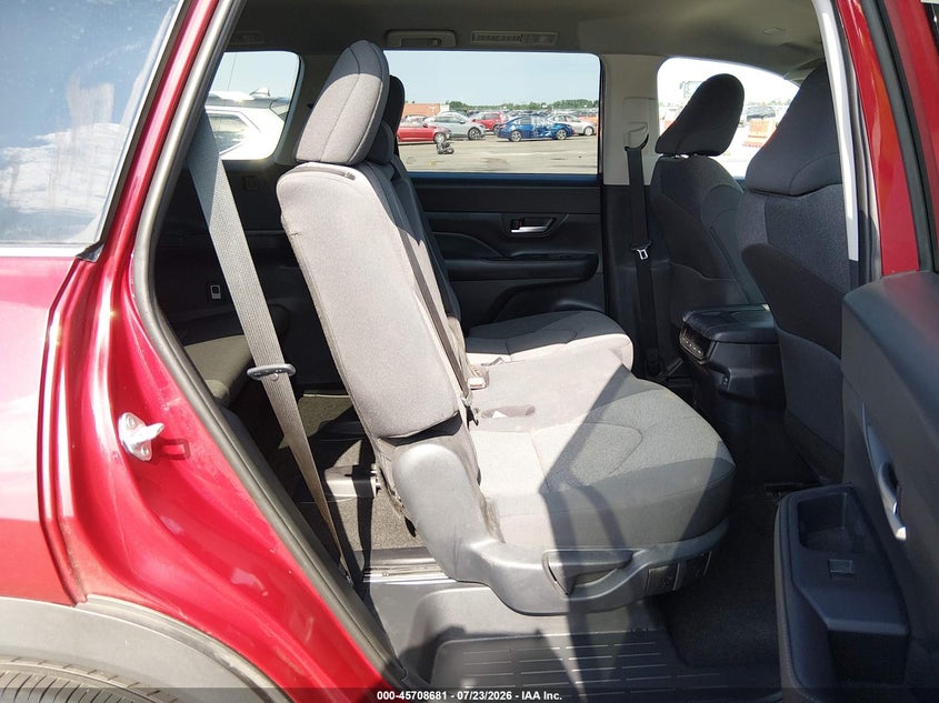2026 TOYOTA GRAND HIGHLANDER auction photo 8