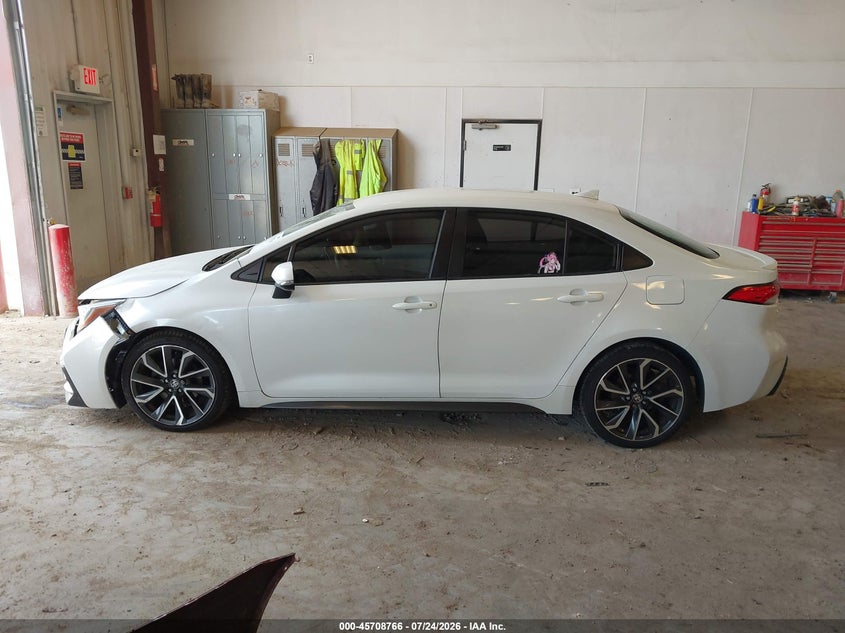 TOYOTA COROLLA - zdjęcie 14