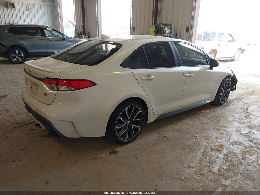 TOYOTA COROLLA - zdjęcie 4