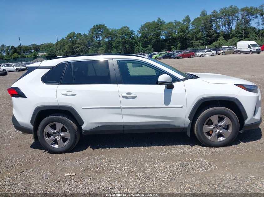 TOYOTA RAV4 - zdjęcie 13