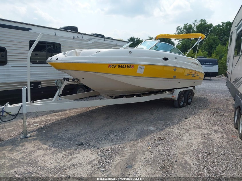 2004 CHAPARRAL SUNESTA 274 auction photo 2