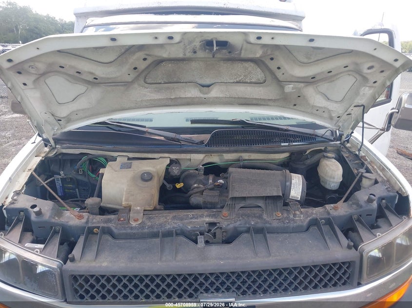 2004 CHEVROLET EXPRESS CUTAWAY auction photo 7