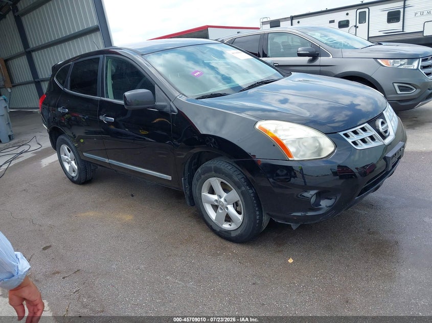 2013 NISSAN ROGUE S