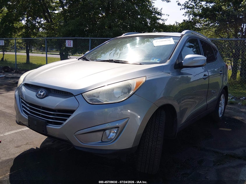 Vin: km8ju3ac4du575618, lot: 46207686, hyundai tucson gls 20132