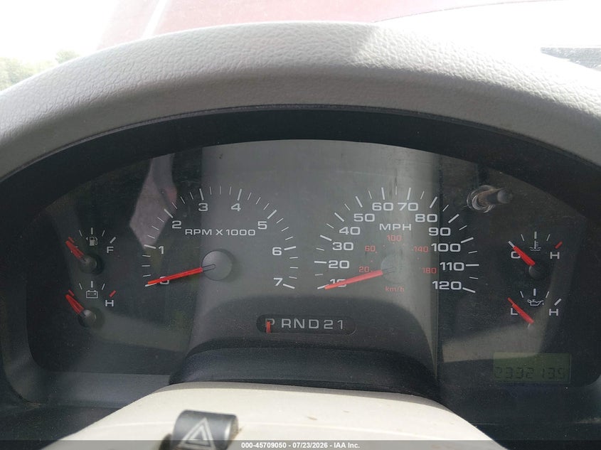 2004 FORD F-150 auction photo 7