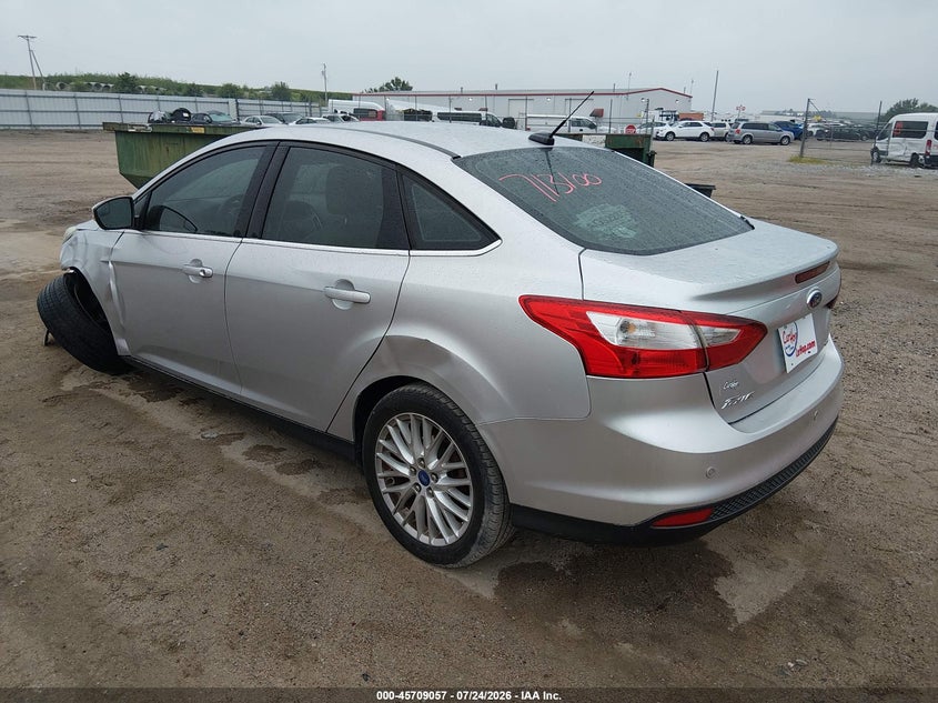 Vin: 1fahp3h28cl184845, lot: 46207713, ford focus sel 20123