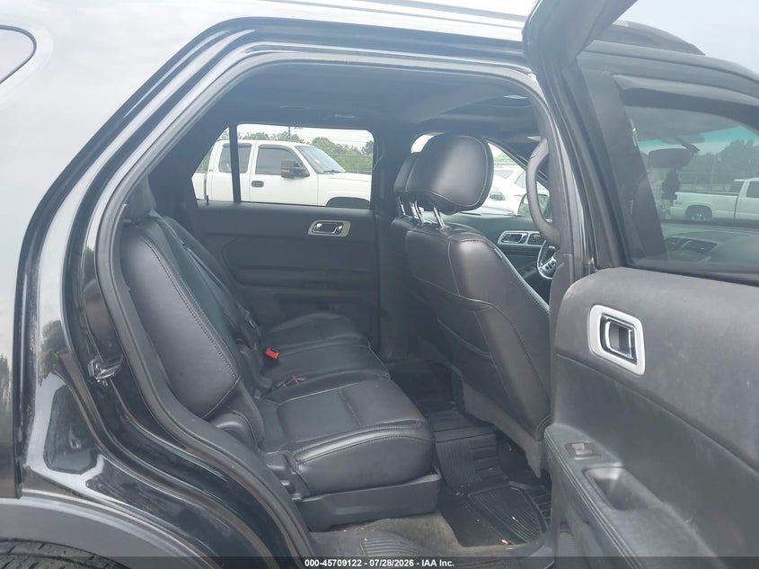 2014 FORD EXPLORER auction photo 8
