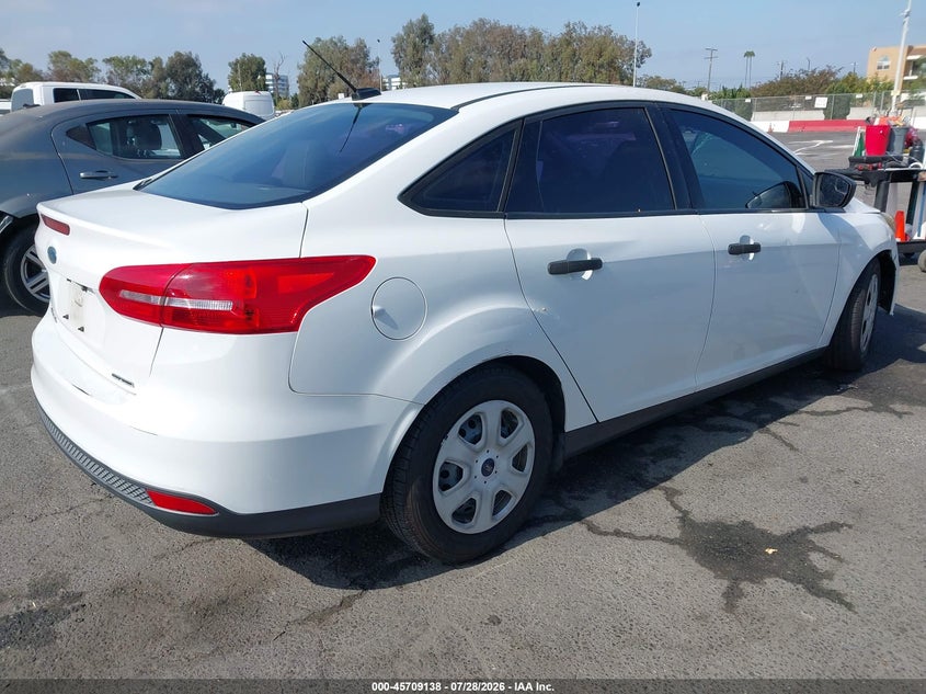 Vin: 1fadp3e24gl305721, lot: 46207794, ford focus s 20164