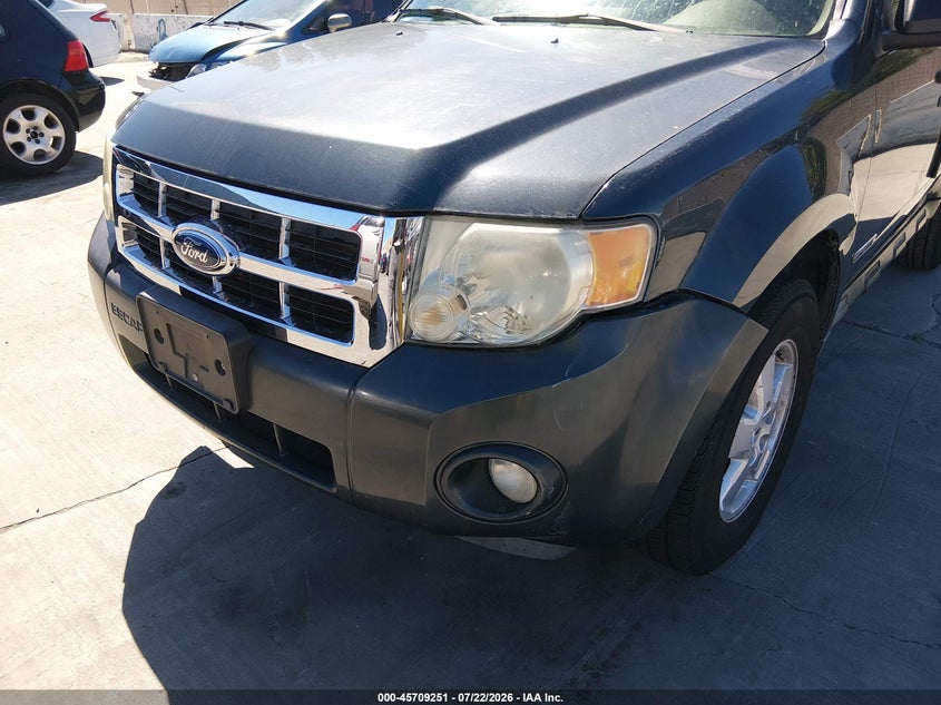 2008 FORD ESCAPE auction photo 6