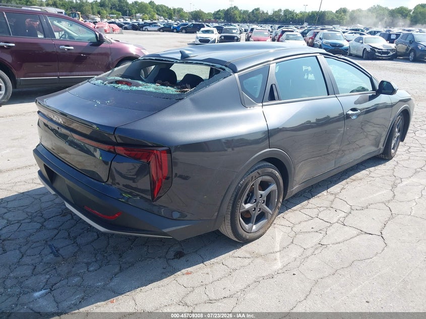 Vin: 3kpft4de1se002171, lot: 46207964, kia k4 lxs 20254