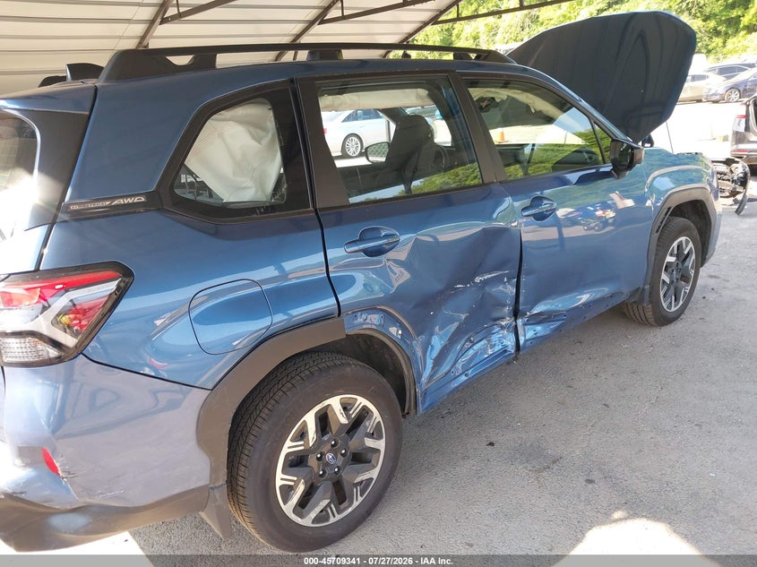 2025 SUBARU FORESTER auction photo 6