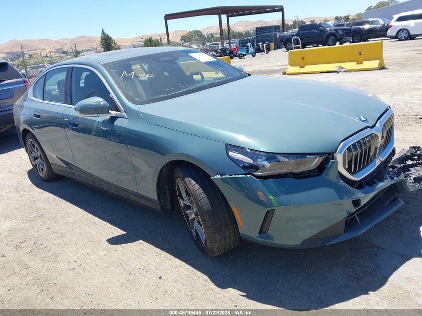Vin: wby33fk04rcr96143, lot: 46208101, bmw i5 edrive40 2024 img_1