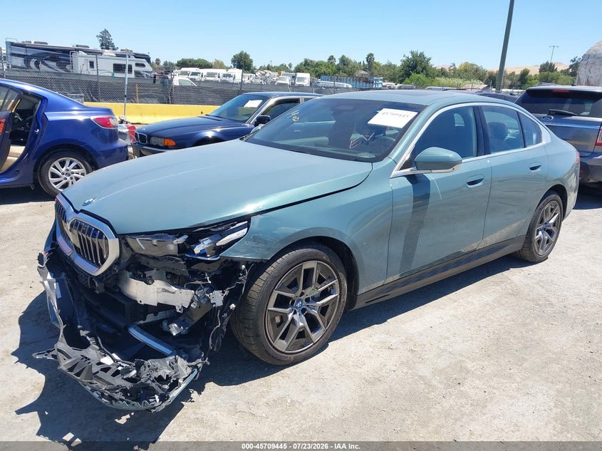 Vin: wby33fk04rcr96143, lot: 46208101, bmw i5 edrive40 20242