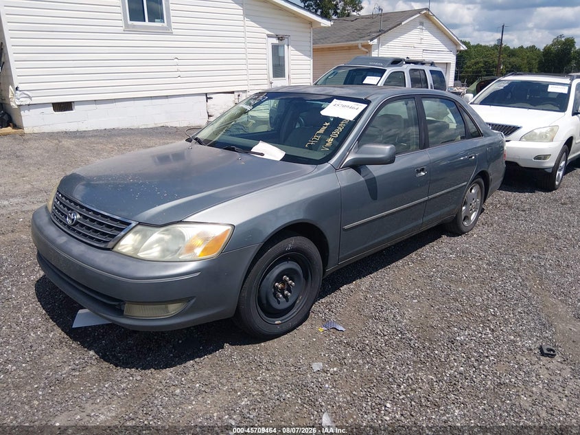 2004 TOYOTA AVALON auction photo 2