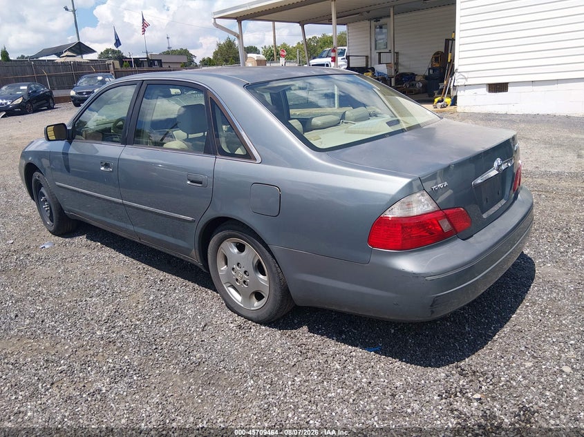 2004 TOYOTA AVALON auction photo 3