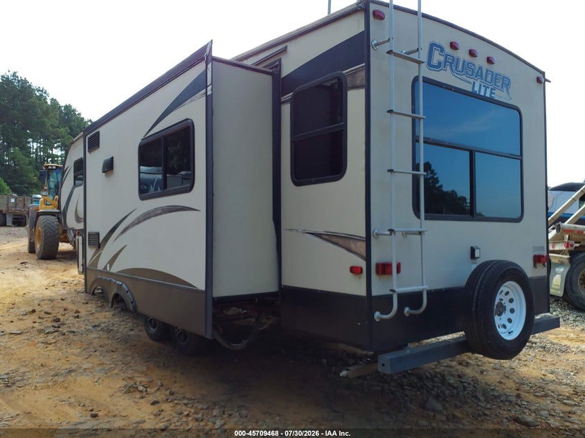 2017 FOREST RIVER PRIME TIME CRUSADER LITE auction photo 3