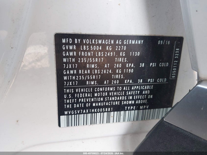 VOLKSWAGEN TIGUAN 2017 VIN WVGSV7AX1HK005881