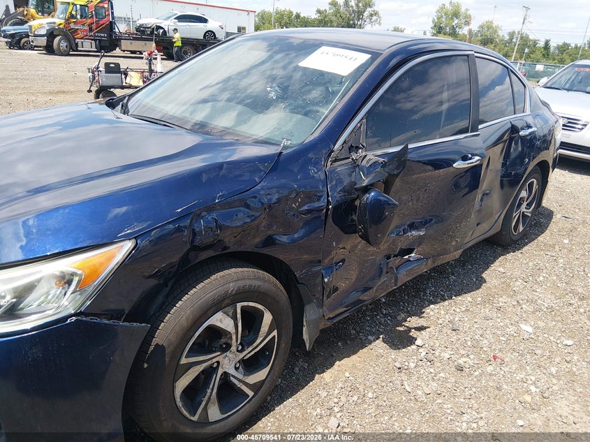 2017 HONDA ACCORD auction photo 6